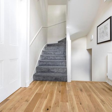 2 Bedroom Apartment On Peebles High Street 외부 사진