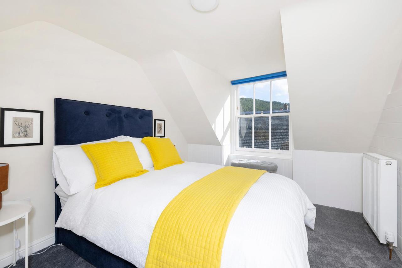 2 Bedroom Apartment On Peebles High Street 외부 사진