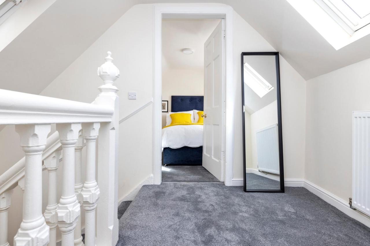 2 Bedroom Apartment On Peebles High Street 외부 사진
